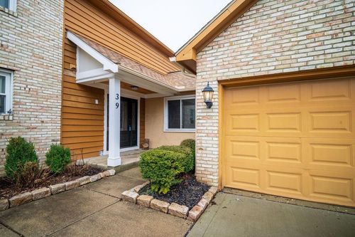 39 Groton Dr, Westerville, OH, 43081-6222 | Card Image