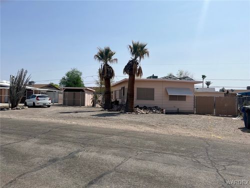 1862 Coral Isle Dr, Bullhead City, AZ, 86442-5136 | Card Image