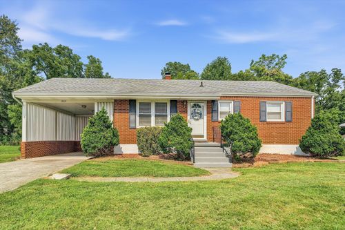 2017 Meadowbrook Rd Nw, Roanoke, VA, 24017-1539 | Card Image