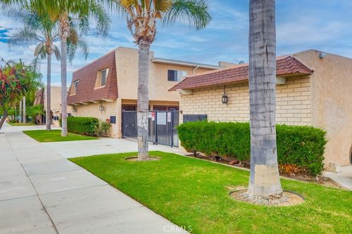 apt-39-21607 Juan Ave, Hawaiian Gardens, CA, 90716-1161 | Card Image
