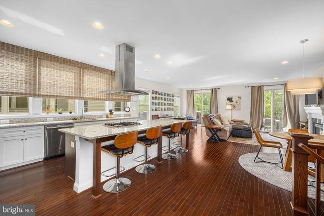 42294 Peregrine Ter, Townhouse with 4 bedrooms, 4 bathrooms and null parking in BRAMBLETON VA | Image 8