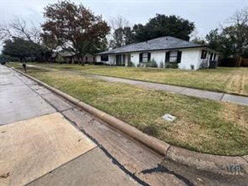4126 Kazak St, Garland, TX, 75041-5417 | Card Image