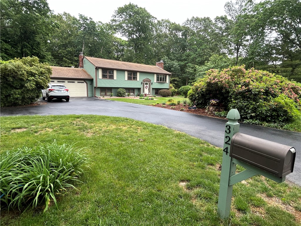 324 Shippeetown Road, For Sale in East Greenwich Zoocasa