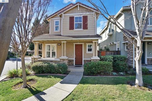 530 Cottage Park Dr, Hayward, CA, 94544-3522 | Card Image