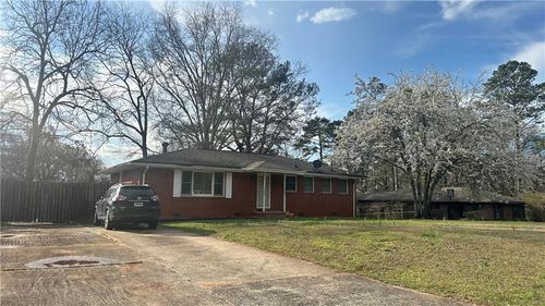 434 Dixie Lee Ln, Stone Mountain, GA, 30083-4298 | Card Image