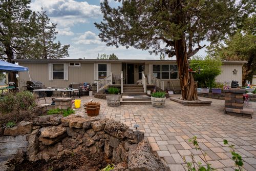 4715 Nw 49th Ln, Redmond, OR, 97756-9110 | Card Image