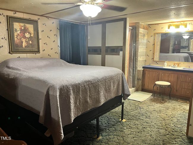 621WillisamsMasterBed | Image 8