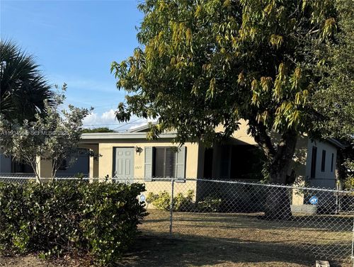 2227 Nw 9th Ct, Fort Lauderdale, FL, 33311-6820 | Card Image