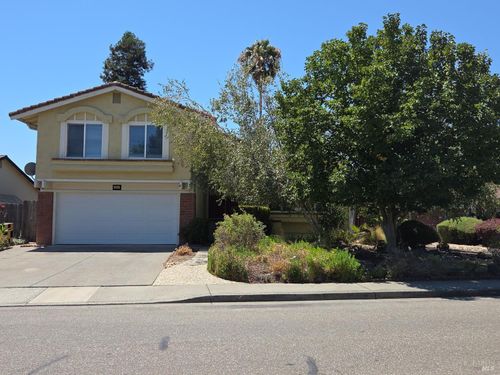 571 Marigold Dr, Fairfield, CA, 94533-1302 | Card Image