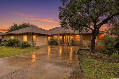 401 Lorne Rd, Canyon Lake, TX, 78133-6044 | Card Image