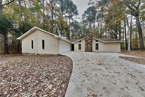 4116 Wendell Way, Snellville, GA, 30039-5349 | Card Image