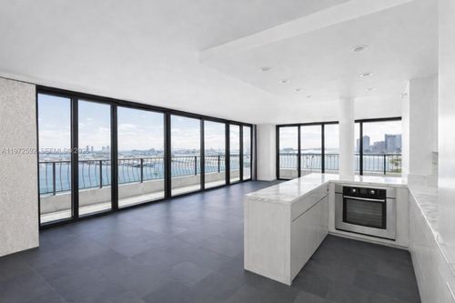 20a-555 Ne 15th St, Miami, FL, 33132-1403 | Card Image