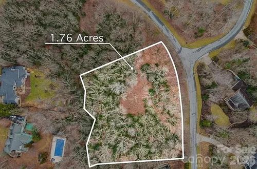 70 Windover Dr, Asheville, NC, 28803-8401 | Card Image