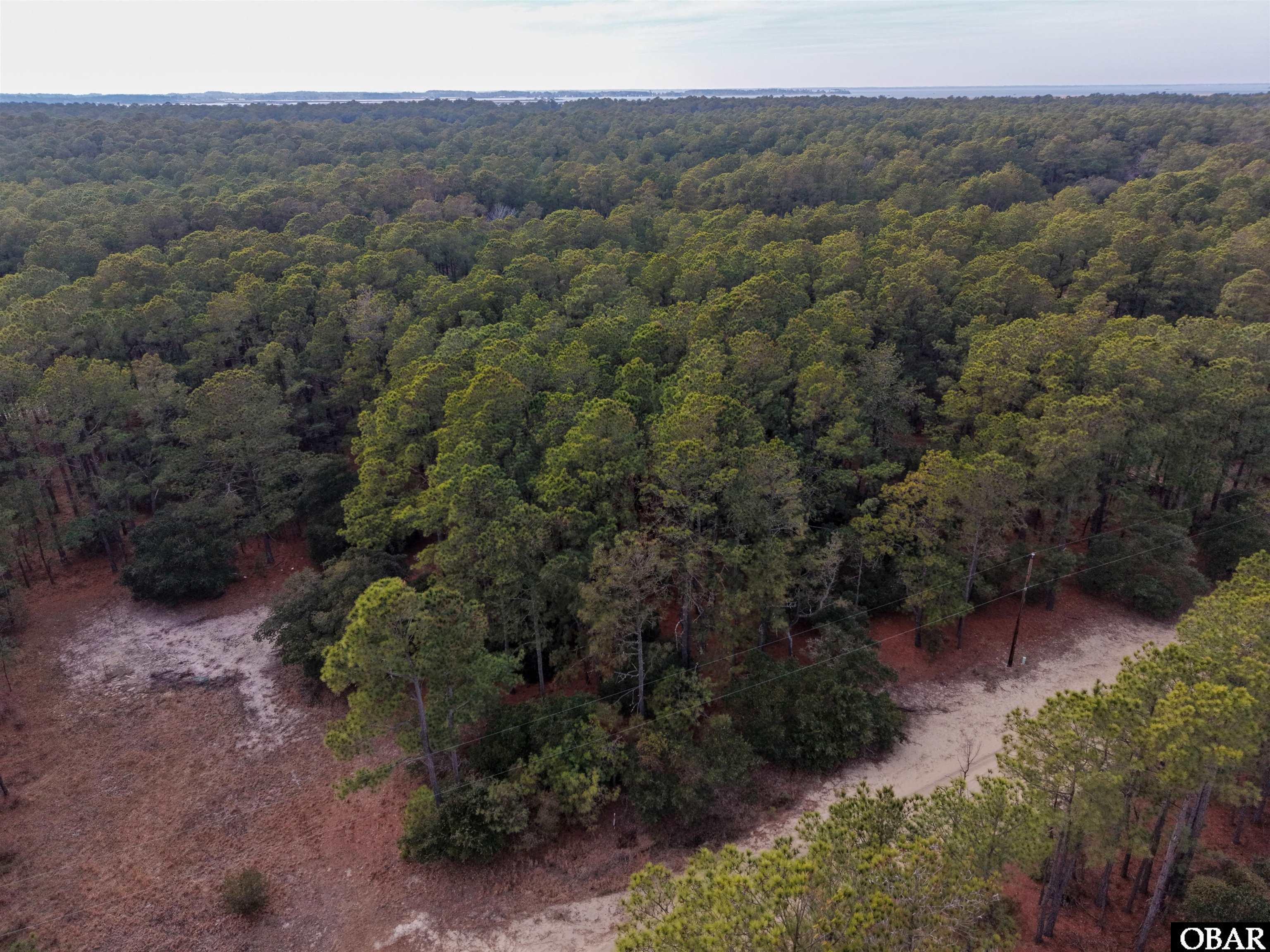 Land in Corolla