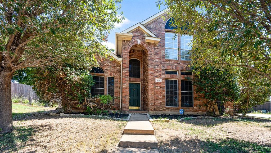 Keeson Trl, Lewisville, TX 75077