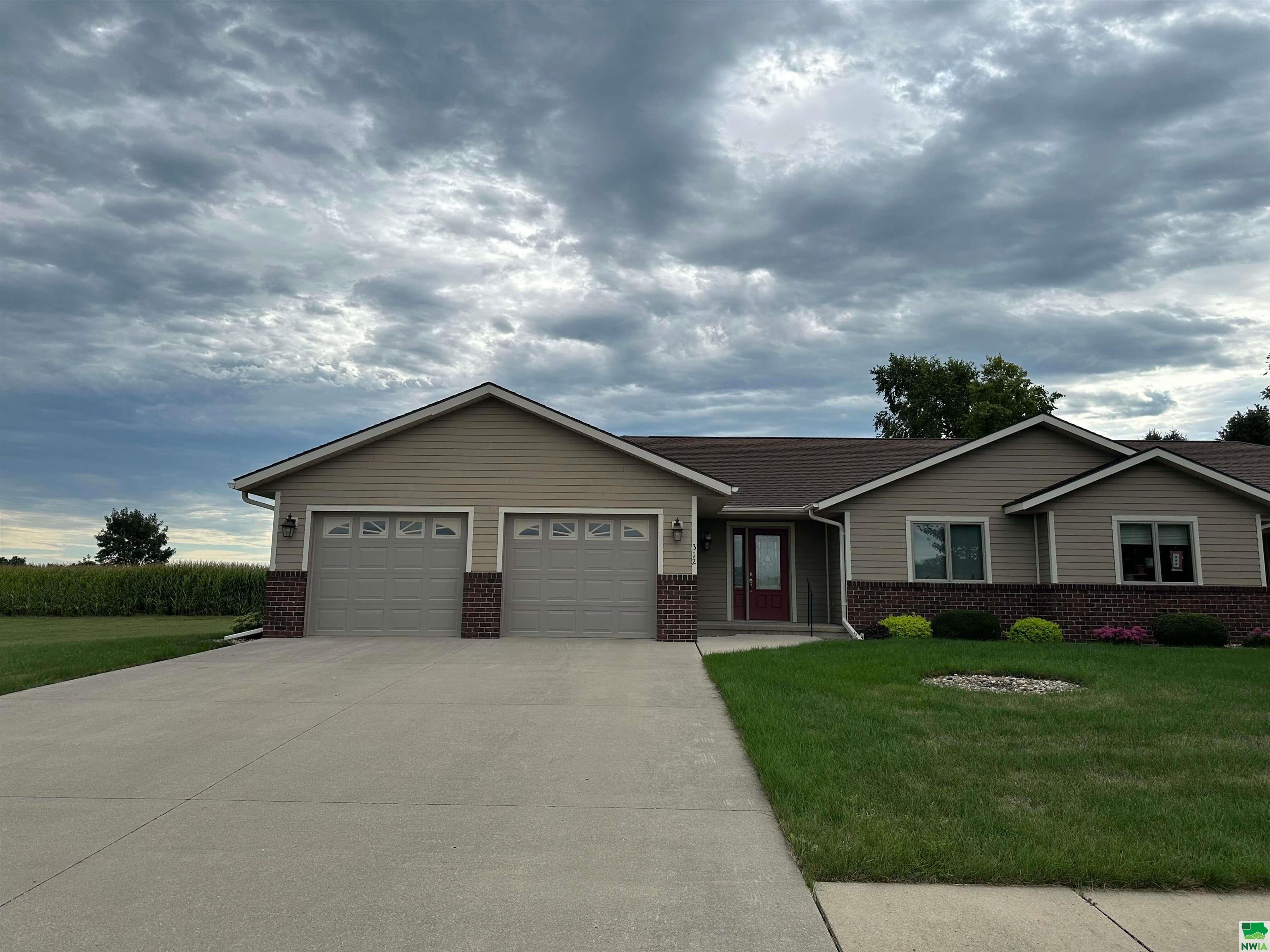 Washington Ave, Sheldon, IA 51201