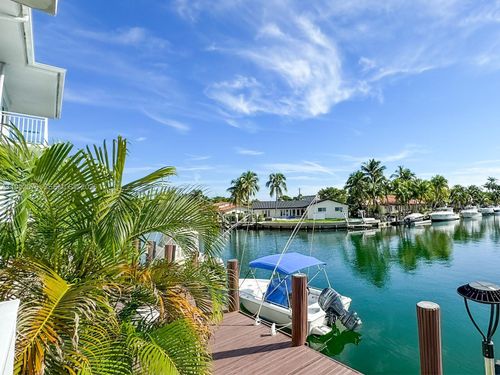 apt-101-2430 Ne 135th St, North Miami, FL, 33181-3533 | Card Image