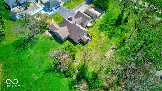 Plenty of land to feel secluded, but close to the city | Image 54