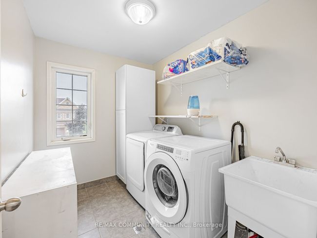 2440 Secreto Dr, House other with 6 bedrooms, 4 bathrooms and 2 parking in Oshawa ON | Image 25
