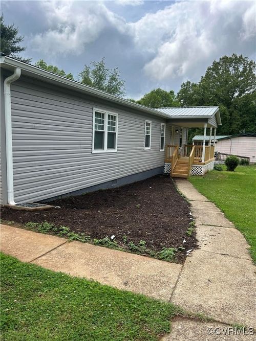 343 Liberty Rd, New Canton, VA, 23123-2023 | Card Image