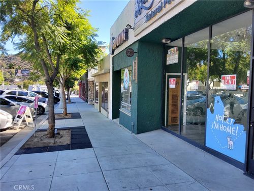 10021 Commerce Ave, Tujunga, CA, 91042-2303 | Card Image