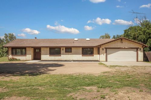 2525 Snyder Ln, Stockton, CA, 95215-1001 | Card Image