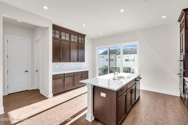 6 Augustus Dr, Condo with 4 bedrooms, 4 bathrooms and null parking in Middletown NJ | Image 5