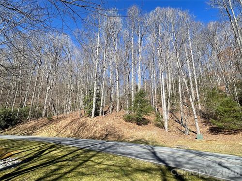 292r-00 Chattooga Run, Hendersonville, NC, 28739 | Card Image