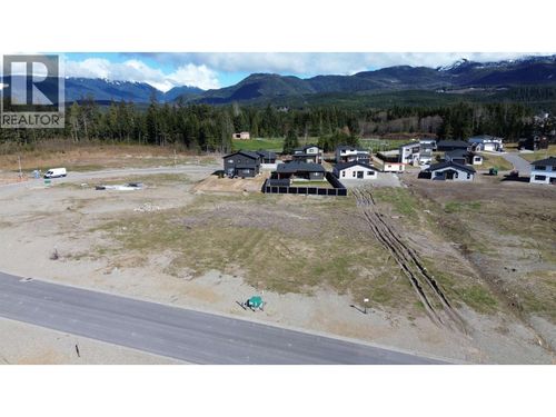 206 Wakita St, Kitimat, BC, V8C0B7 | Card Image