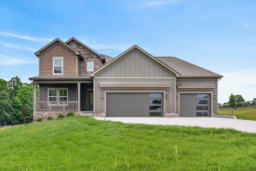 209 Lewis Grant Ln, Southside, TN, 37171-2203 | Card Image