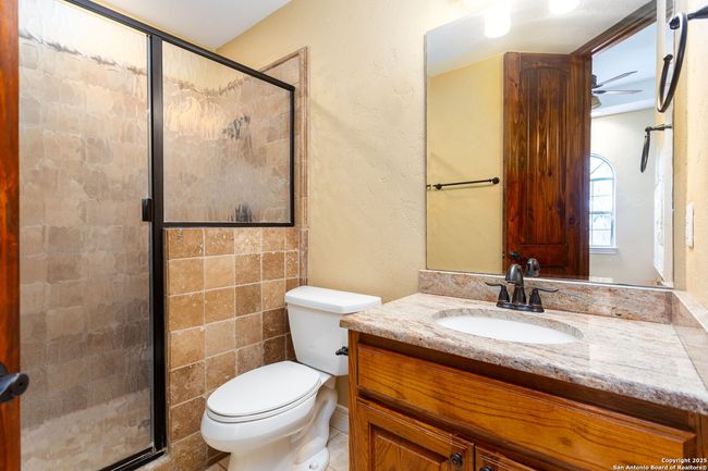 192 County Road 2812, House other with 5 bedrooms, 4 bathrooms and null parking in Mico TX | Image 25