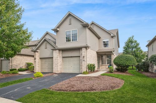 9046 Mansfield Dr, Tinley Park, IL, 60487-5495 | Card Image