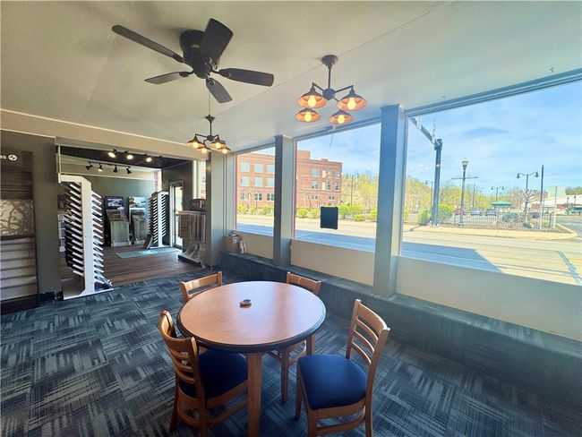 318 E Washington St, Home with 0 bedrooms, 0 bathrooms and 18 parking in New Castle PA | Image 7