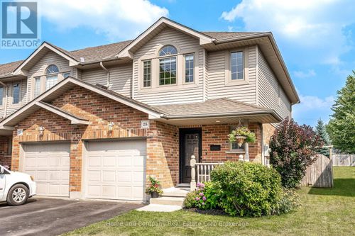 25 Hyde Rd, Stratford, ON, N5A7Z3 | Card Image