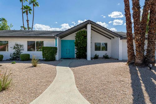 2963 E Orella Cir, Palm Springs, CA, 92264-8722 | Card Image