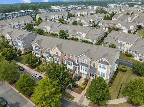 10122 Glen Autumn Rd, Raleigh, NC, 27617-4831 | Card Image