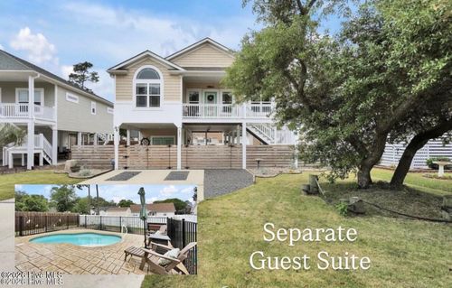 131 Ne 15th St, Oak Island, NC, 28465-6418 | Card Image