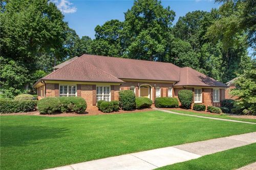 4063 Penhurst Dr, Marietta, GA, 30062-6178 | Card Image