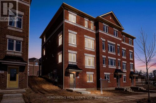 39 Addyman Crescent, Clarington (Newcastle), ON, L1B0X1 | Card Image