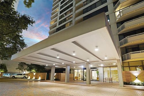 unit-15l-14 Greenway Plz, Houston, TX, 77046-1423 | Card Image