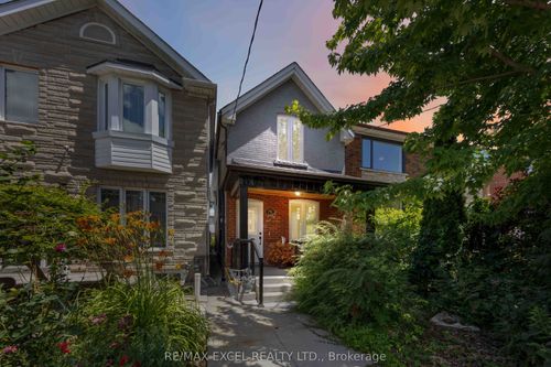75 Harvie Ave, Toronto, ON, M6E4K4 | Card Image