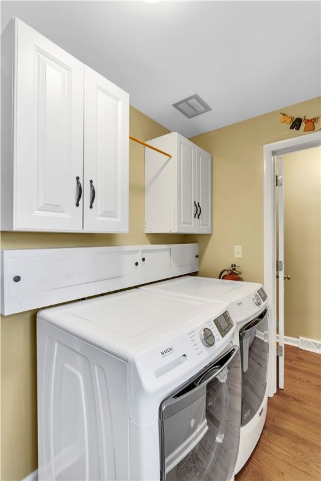 425 Ridge Rd, House other with 3 bedrooms, 4 bathrooms and 2 parking in Hempfield Twp - WML PA | Image 33