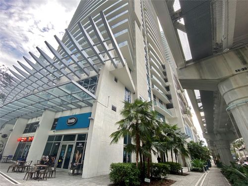 2104-1100 S Miami Ave, Miami, FL, 33130-4131 | Card Image