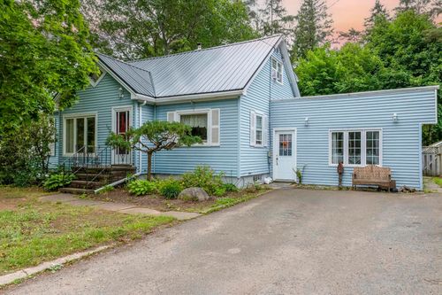 105 Orchard St, Berwick, NS, B0P1E0 | Card Image