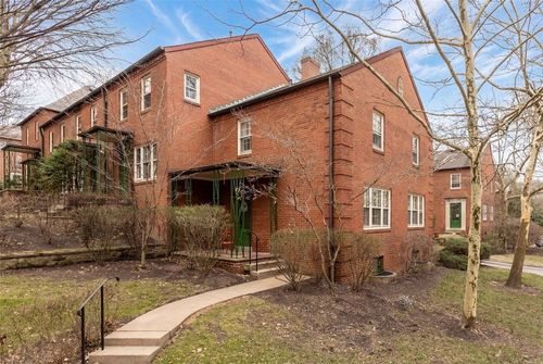 401 Olympia Rd, Mt Washington, PA, 15211-1307 | Card Image