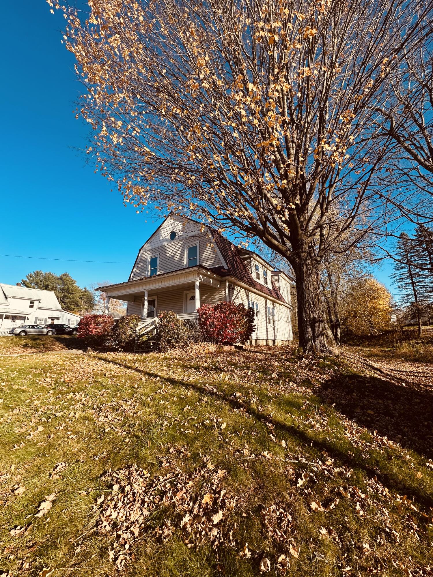 Broad St, Auburn, ME 04210