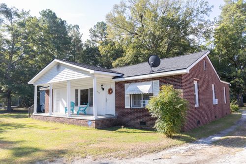 625 Cavan St, Holly Hill, SC, 29059-8248 | Card Image