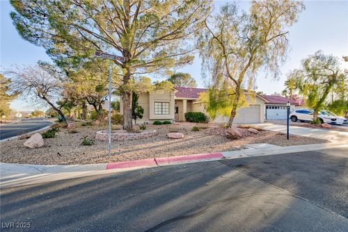 5601 Cavalier Cir, Las Vegas, NV, 89130-0112 | Card Image