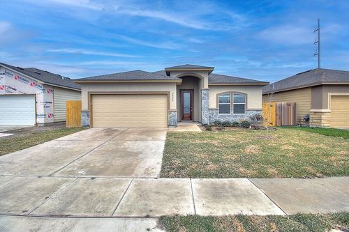 7530 Sable Creek Dr, Corpus Christi, TX, 78414-5637 | Card Image