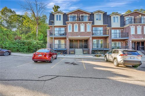 1d-45 Cedarhill Cres, Kitchener, ON, N2E0A2 | Card Image
